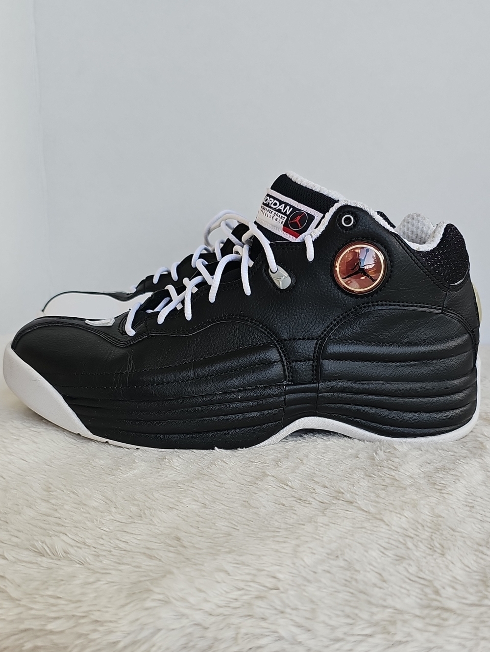VNFS Nike Air Jordan Jumpman Team 1 Black White Red 644938-002 Size 9.5 OG Box - Picture 8 of 16